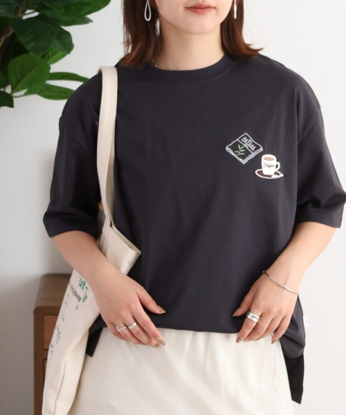 Quelle Chance(ケルシャンス)の「刺繍Tシャツ 半袖(Tシャツ/カットソー・レディース・オフホワイト/アイボリー系/ダークグリーン/イエロー系2/チャコールグレー/ホワイト系/アイボリー系2/アイボリー系3/オートミール/イエロー/ミント/イエロー系/イエロー系1/ネイビー/グリーン/アイボリー系1/ダークグリーン系/イエロー系3・M)」の4枚目の写真