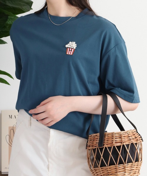 Quelle Chance(ケルシャンス)の「刺繍Tシャツ 半袖(Tシャツ/カットソー・レディース・オフホワイト/アイボリー系/ダークグリーン/イエロー系2/チャコールグレー/ホワイト系/アイボリー系2/アイボリー系3/オートミール/イエロー/ミント/イエロー系/イエロー系1/ネイビー/グリーン/アイボリー系1/ダークグリーン系/イエロー系3・M)」の10枚目の写真