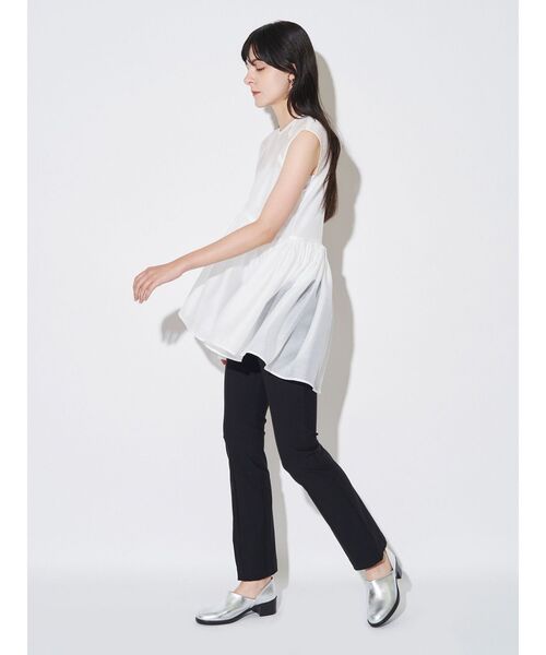 ELENDEEK（エレンディーク）の「シアーペプラムブラウス（シャツ/ブラウス・レディース・オフホワイト/チャコールグレー/マスタード・FREE）」の5枚目の写真