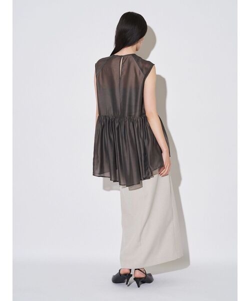 ELENDEEK（エレンディーク）の「シアーペプラムブラウス（シャツ/ブラウス・レディース・マスタード/オフホワイト/チャコールグレー・FREE）」の21枚目の写真