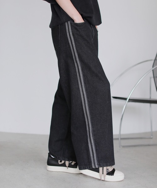 ROCHEM(ローシェン)の「カーブシルエットサイドラインデニム(デニムパンツ・メンズ・ブラック/ブルー・XS/S/M/L)」の7枚目の写真