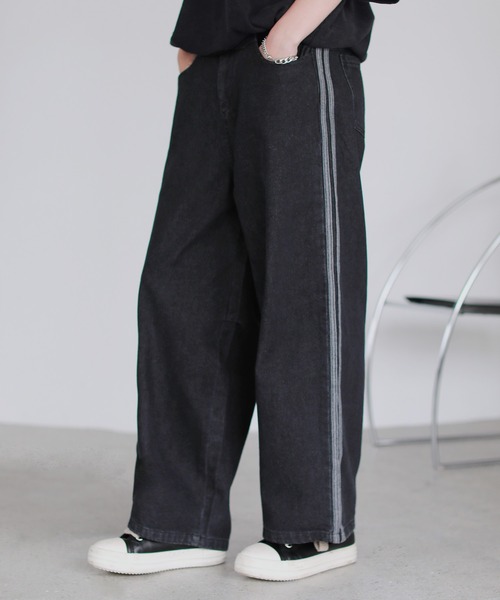 ROCHEM(ローシェン)の「カーブシルエットサイドラインデニム(デニムパンツ・メンズ・ブラック/ブルー・XS/S/M/L)」の6枚目の写真