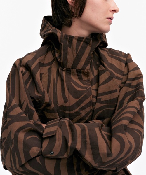 セール】Musteet Jokuraita / coat（ナイロンジャケット）｜marimekko