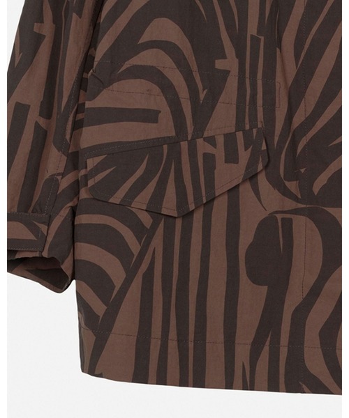 marimekko（マリメッコ）の「Musteet Jokuraita / coat（ナイロンジャケット・レディース・モカ・X-SMALL/SMALL/MEDIUM）」の11枚目の写真