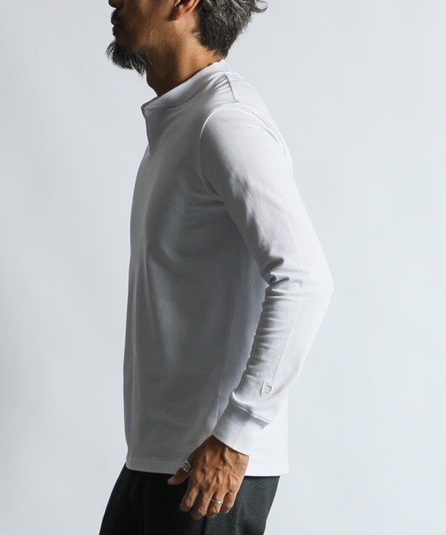 The DUFFER of ST.GEORGE(ザダファーオブセントジョージ)の「ACROCLEAR SHIELD NECK HENLEY TEE:消臭機能『アクロクリア』シールドネック ヘンリーロンTEE(Tシャツ/カットソー・メンズ・ホワイト・X-LARGE/LARGE/MEDIUM/SMALL)」の7枚目の写真