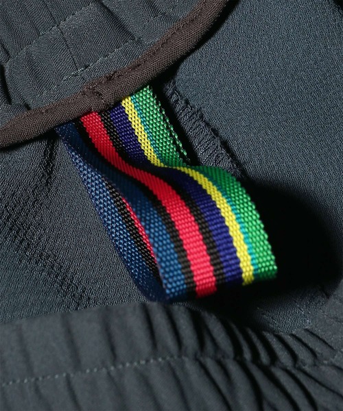 PS Paul Smith(ピーエスポールスミス)の「ライトドライテクスチャー ドローストリング ショーツ【252750 EXS01】(その他パンツ・メンズ・ブルー/パープル/ブラック・LARGE/MEDIUM/SMALL)」の16枚目の写真