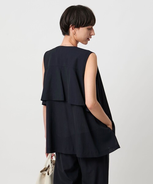 UNITED ARROWS（ユナイテッドアローズ）の「シアー バックフレア ベスト ‐ウォッシャブル‐（ベスト・レディース・ダークブラウン/ベージュ/ネイビー・38/36）」の12枚目の写真