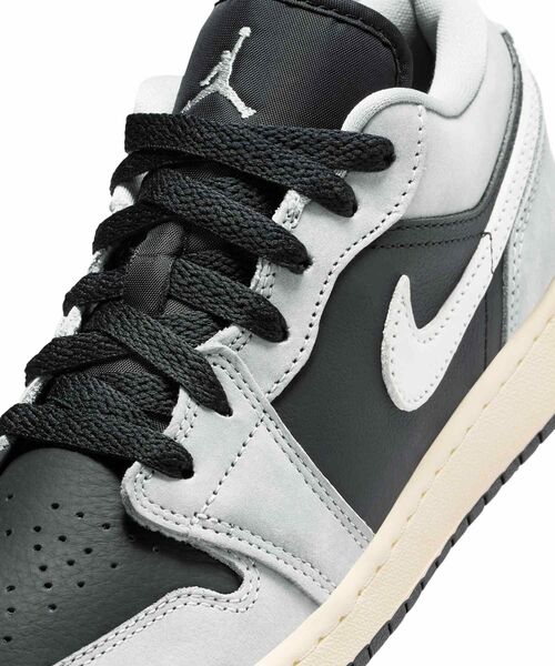 エア ジョーダン 1 LOW SE ジュニアシューズ / Air Jordan 1 Low