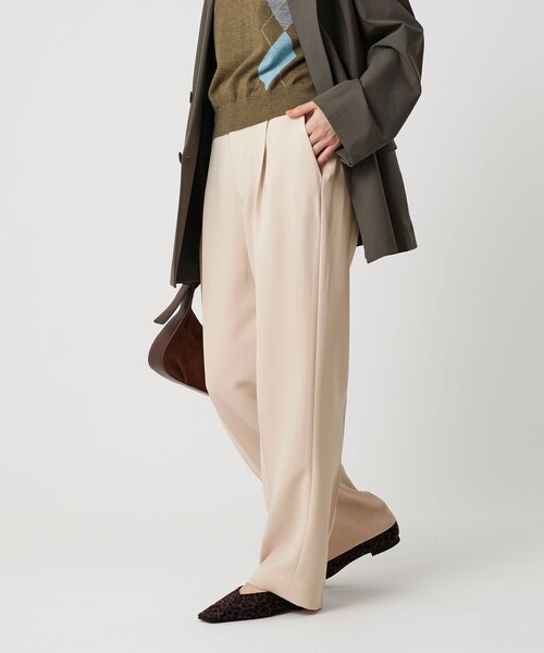 BEAUTY&YOUTH UNITED ARROWS（ビューティーアンドユースユナイテッドアローズ）の「タックワイドストレートパンツ ウォッシャブル（その他パンツ・レディース・ブラック/オフホワイト/ダークブラウン/ライム・XS/M/L/S）」の16枚目の写真