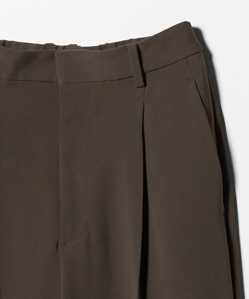 BEAUTY&YOUTH UNITED ARROWS(ビューティーアンドユースユナイテッドアローズ)の「タックワイドストレートパンツ ウォッシャブル(その他パンツ・レディース・ブラック/オフホワイト/ダークブラウン/ライム・XS/M/L/S)」の7枚目の写真