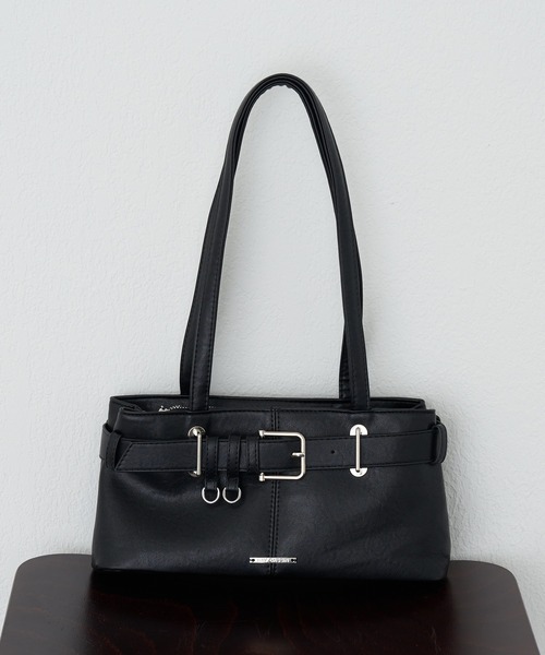 RAY CASSIN（レイカズン）の「ベルト付ショルダーバッグ（ショルダーバッグ・レディース・ブラック/ブラウン/キャメル・FREE）」の5枚目の写真