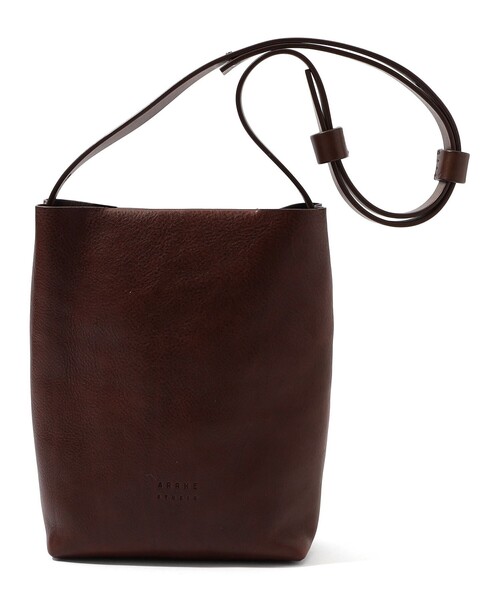 TOMORROWLAND （トゥモローランド）の「ARRHE STUDIO レザーショルダーバッグ（ショルダーバッグ・レディース・ダークブラウン/ブラック・FREE）」の2枚目の写真