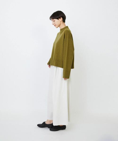 LOISIR（ロワズィール）の「メリノウール天竺モックネックプルオーバー（ニット/セーター・レディース・ネイビー/オレンジ/ベージュ/オリーブ・FREE）」の12枚目の写真