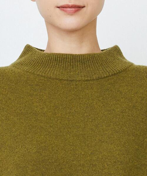 LOISIR（ロワズィール）の「メリノウール天竺モックネックプルオーバー（ニット/セーター・レディース・ネイビー/オレンジ/ベージュ/オリーブ・FREE）」の7枚目の写真