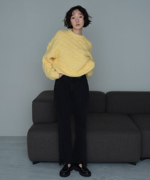 EMMEL REFINES(エメルリファインズ)の「<EMMEL REFINES>EM バックリボン ケーブルニット プルオーバー(ニット/セーター・レディース・ライラック/イエロー/ホワイト・FREE)」の4枚目の写真