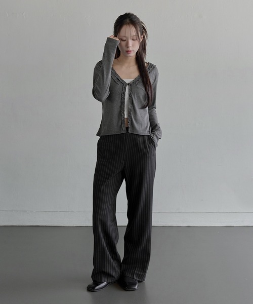 UNE MANSION（ユヌマンション）の「【UNE ORIGINAL】【低身長 / 高身長用 サイズ＆丈が選べるスラックス , 男女兼用/UNISEX】】【 3color ／ ３size／ 3lengths 】【 足長効果あり】ベーシックストライプワイドスラックス（スラックス・レディース・グレー/ブラック/ネイビー・L-Short/M-Long/M-Short/S-Long/S-Regular/S-Short/M-Regular/L-Long/L-Regular）」の5枚目の写真