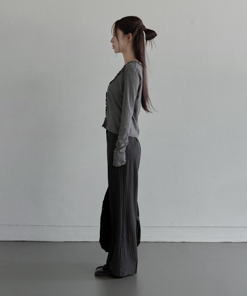 UNE MANSION（ユヌマンション）の「【UNE ORIGINAL】【低身長 / 高身長用 サイズ＆丈が選べるスラックス , 男女兼用/UNISEX】】【 3color ／ ３size／ 3lengths 】【 足長効果あり】ベーシックストライプワイドスラックス（スラックス・レディース・グレー/ブラック/ネイビー・L-Short/M-Long/M-Short/S-Long/S-Regular/S-Short/M-Regular/L-Long/L-Regular）」の22枚目の写真