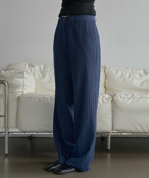 UNE MANSION（ユヌマンション）の「【UNE ORIGINAL】【低身長 / 高身長用 サイズ＆丈が選べるスラックス , 男女兼用/UNISEX】】【 3color ／ ３size／ 3lengths 】【 足長効果あり】ベーシックストライプワイドスラックス（スラックス・レディース・グレー/ブラック/ネイビー・L-Short/M-Long/M-Short/S-Long/S-Regular/S-Short/M-Regular/L-Long/L-Regular）」の18枚目の写真