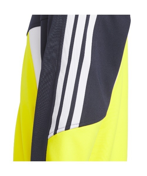 adidas（アディダス）の「アディダス adidas エッセンシャルズ カラーブロック WU ジャケット（ブルゾン・キッズ・グレー/ネイビー・110cm/120cm/130cm/140cm/150cm/160cm）」の5枚目の写真