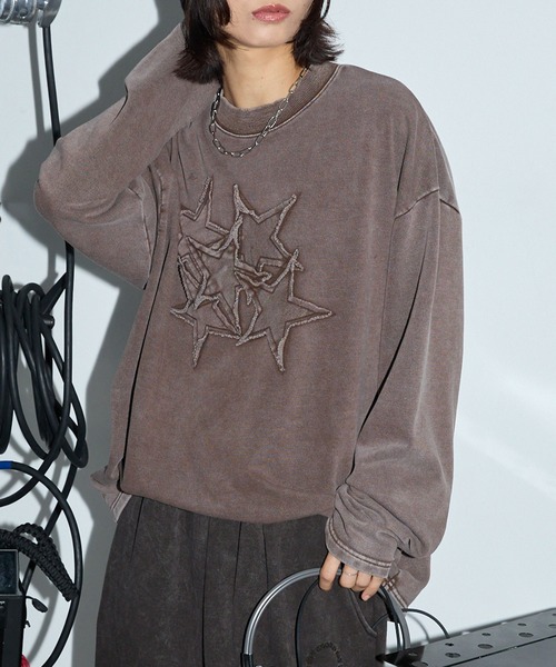 Anchor Smith(アンカー スミス)の「ヴィンテージ加工スターパッチワーク刺繍クルーネックロンT(Tシャツ/カットソー・レディース・ネイビー/ブラウン/スミクロ・M/L)」の2枚目の写真