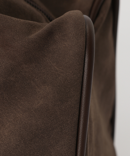 B.C STOCK（ベーセーストック）の「フェイクスウェードバッグ（ショルダーバッグ・レディース・キャメル/ブラウン・FREE）」の12枚目の写真