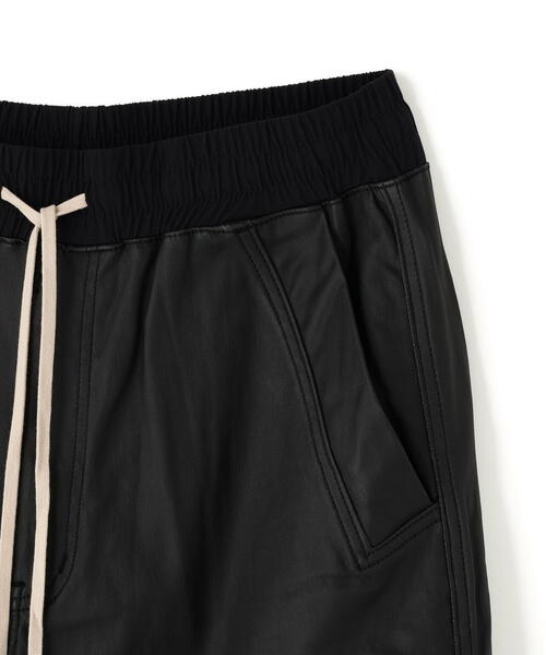 DANKE SCHON(ダンケシェーン)の「DankeSchon/ダンケシェーン/COATING FLARE CARGOPANTS(カーゴパンツ・レディース・ブラック・L/M/XL/S)」の10枚目の写真