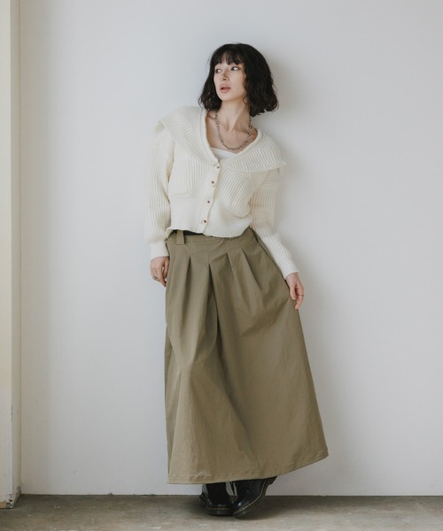 Long Skirt with Belt and Two-Tuck Design / ベルト付き ツータック
