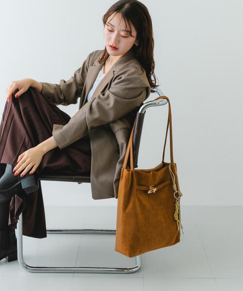 RODE SKO（ロデスコ）の「スエードライクトートバッグ（トートバッグ・レディース・ダークブラウン/キャメル・ONE）」の18枚目の写真