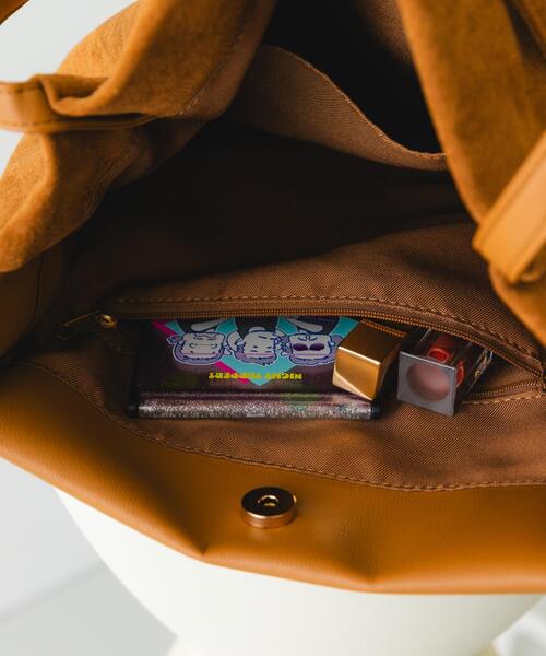 RODE SKO（ロデスコ）の「スエードライクトートバッグ（トートバッグ・レディース・ダークブラウン/キャメル・ONE）」の8枚目の写真