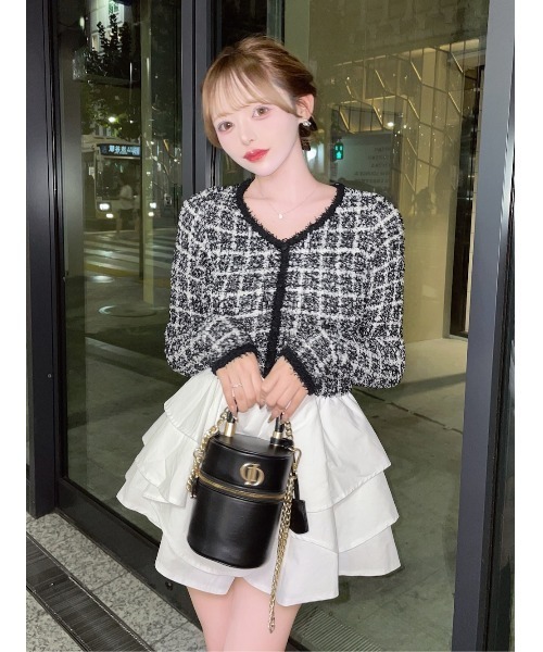 Darich（ダーリッチ）の「ボリュームフリルツイードニットミニワンピース（ワンピース・レディース・ブラウン/ネイビー/ブラック・FREE/FL）」の13枚目の写真