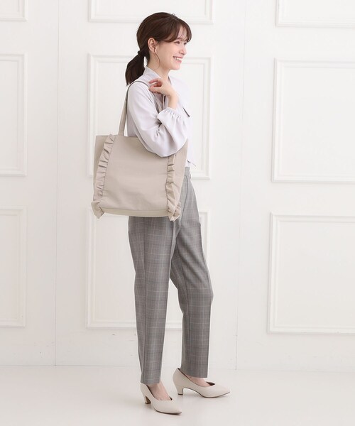 SHOO・LA・RUE(シューラルー)の「【セレモニー】フリルトートバッグ(トートバッグ・レディース・グレー/ブラック/ライトベージュ/ライトパープル/ネイビー・00)」の11枚目の写真