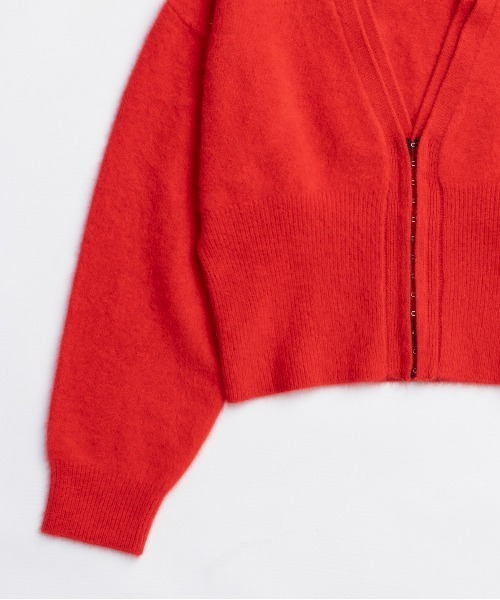 MAISON SPECIAL(メゾンスペシャル)の「Fox Blend Cardigan / フォックスブレンドカーデ(カーディガン/ボレロ・レディース・グレー/レッド/グリーン・FREE)」の11枚目の写真