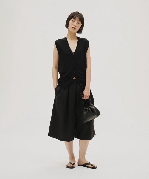 TODAYFUL(トゥデイフル)の「Leather Thong Sandals(サンダル・レディース・キナリ/ブラック/ダークブラウン・36inch/38inch/37inch)」の4枚目の写真