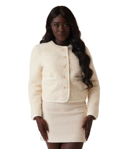 Guess（ゲス）の「IVANA Fuax Fur Buttoned Jacket ジャケット  （ノーカラージャケット・レディース・ブラック/ホワイト系その他・SMALL/LARGE/MEDIUM/X-SMALL）」の7枚目の写真