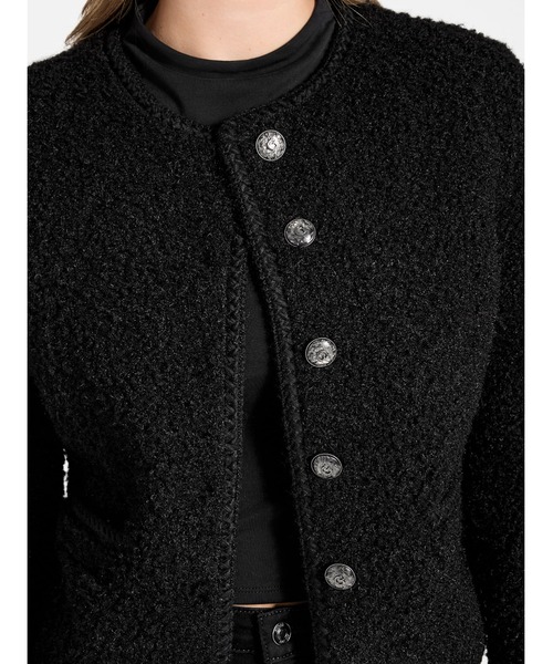 Guess（ゲス）の「IVANA Fuax Fur Buttoned Jacket ジャケット  （ノーカラージャケット・レディース・ブラック/ホワイト系その他・SMALL/LARGE/MEDIUM/X-SMALL）」の16枚目の写真