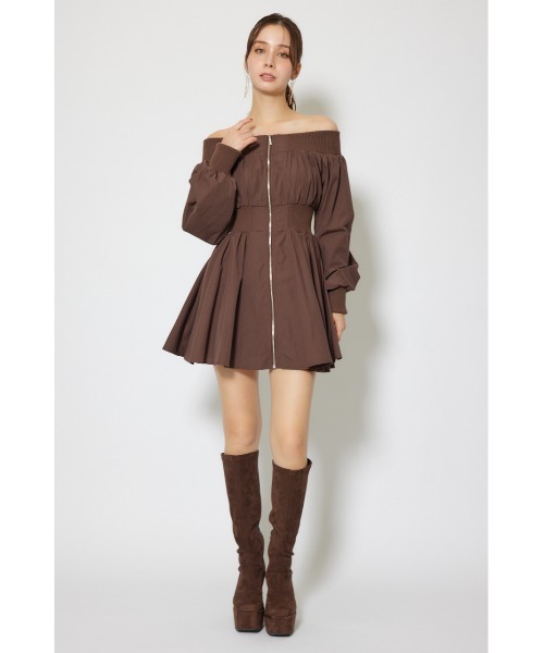 rienda(リエンダ)の「MA-1オフショルロングスリーブミニワンピース 秋服 冬服(ワンピース・レディース・ブラウン/アイボリー/ブラック・MEDIUM/SMALL)」の10枚目の写真