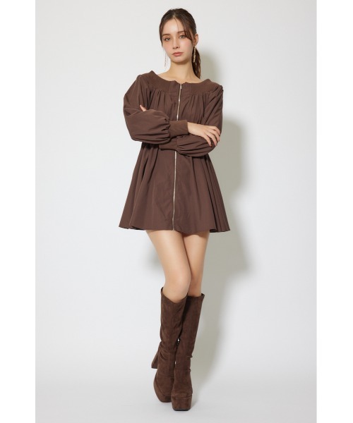 rienda(リエンダ)の「MA-1オフショルロングスリーブミニワンピース 秋服 冬服(ワンピース・レディース・ブラウン/アイボリー/ブラック・MEDIUM/SMALL)」の4枚目の写真