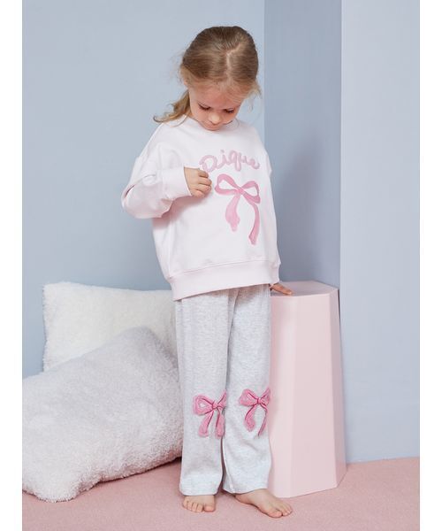 gelato pique(ジェラートピケ)の「【KIDS】裏毛ワンポイントプルオーバー(スウェット・キッズ・ベージュ/ネイビー/ピンク・120/110/100/90)」の15枚目の写真