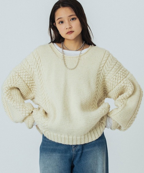 ROSE BUD（ローズバッド）の「NEPAL MOTIF KNIT（ニット/セーター・レディース・オフホワイト/ブラウン・ONE SIZE）」の2枚目の写真