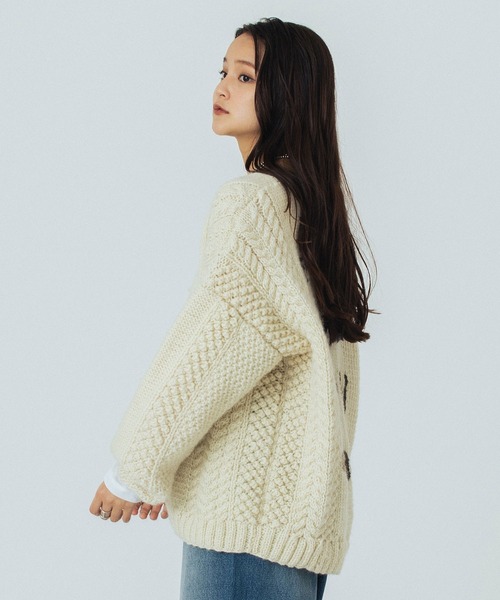 ROSE BUD（ローズバッド）の「NEPAL MOTIF KNIT（ニット/セーター