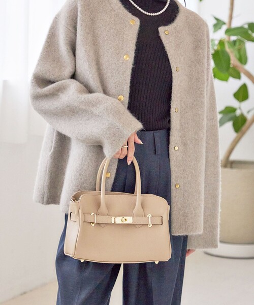 MILOS(ミロス)の「【SHIPS別注】MILOS: 金具付き ベルト トート S(トートバッグ・レディース・ブラック/ナチュラル・ONE SIZE)」の5枚目の写真