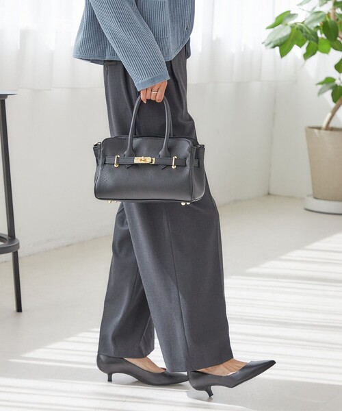 MILOS(ミロス)の「【SHIPS別注】MILOS: 金具付き ベルト トート S(トートバッグ・レディース・ブラック/ナチュラル・ONE SIZE)」の13枚目の写真