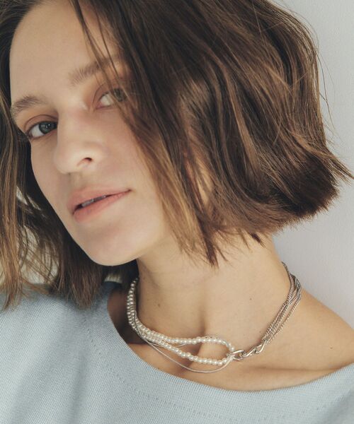 YECCA VECCA（イェッカヴェッカ）の「パールチェーンショートネックレス（ネックレス・レディース・シルバー/ゴールド・FREE）」の4枚目の写真