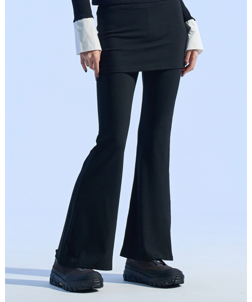 MOAA(モア)の「Skirt Overlay Flare Pants (BLACK)(その他パンツ・レディース・その他・SMALL/MEDIUM)」の1枚目の写真