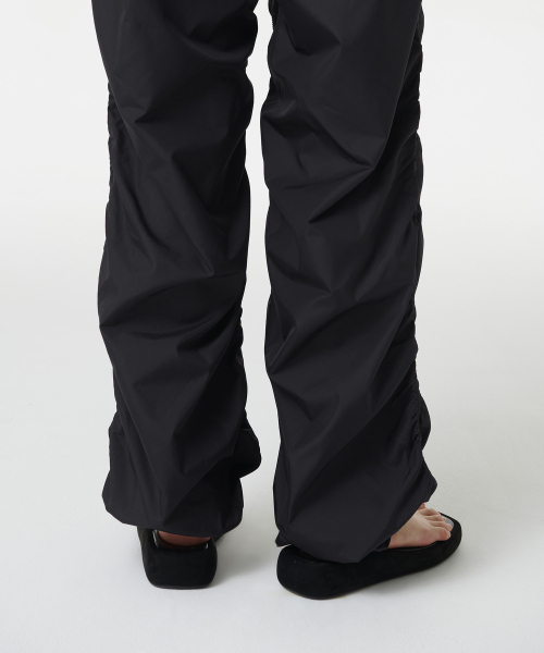 MUSINSA STANDARD WOMAN（ムシンサスタンダードウーマン）の「ウィメンズワイドシャーリングパンツ[ブラック]（その他パンツ・レディース・その他・30/24/26/28）」の9枚目の写真