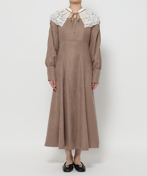 mysty woman（ミスティウーマン）の「レース襟付き微起毛ワンピース 613484（ワンピース・レディース・ベージュ/ブラック/グレー・FREE）」の18枚目の写真