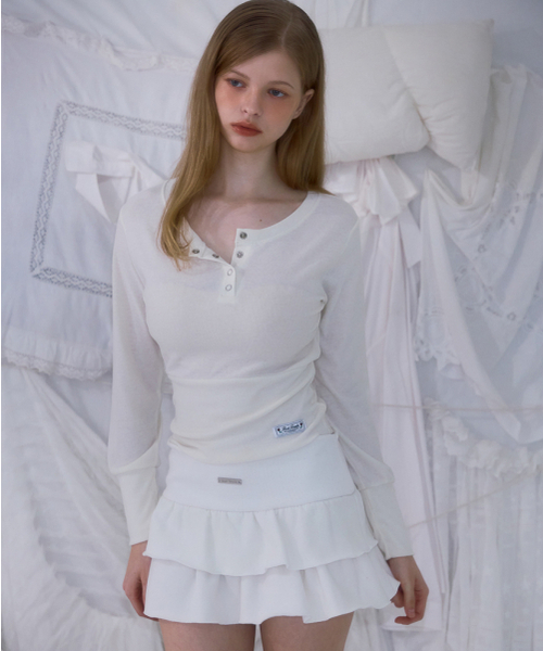 ROSEFRANTZ（ロゼフランツ）の「Eyelet Henley-neck Long Sleeve [Ivory]（Tシャツ/カットソー・レディース・アイボリー・OS）」の12枚目の写真