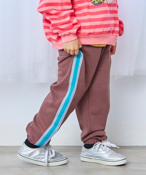 MARKEY'S（マーキーズ）の「サイドラインスウェットパンツ（その他パンツ・キッズ・ブラウン/ライトブルー/杢グレー・150/140/130/120/110/100/95/90/80）」の3枚目の写真