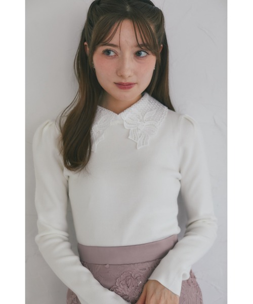 tocco closet（トッコ　クローゼット）の「【ZOZO限定】リボンレース襟ロングスリーブニットトップス（ニット/セーター・レディース・ブラック/ピンクベージュ/オフホワイト/チャコール・M）」の2枚目の写真