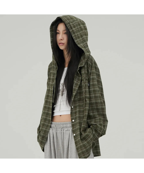 ACOVER(オコボ)の「タータンチェックフードシャツ3カラー(シャツ/ブラウス・レディース・ブラック/ベージュ/ネイビー/レッド/カーキ/ダークネイビー/ネイビー系・MEDIUM/LARGE)」の3枚目の写真